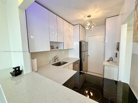 3rd image of 2899 Collins Ave APT 904