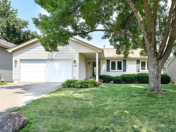 205 Southview Dr, Waukee, IA 50263