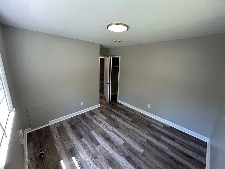2207 Norwood Dr NW — Photo 9