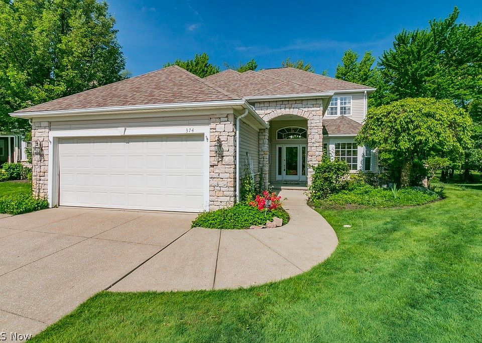 1st image of 374 W Glengary Cir