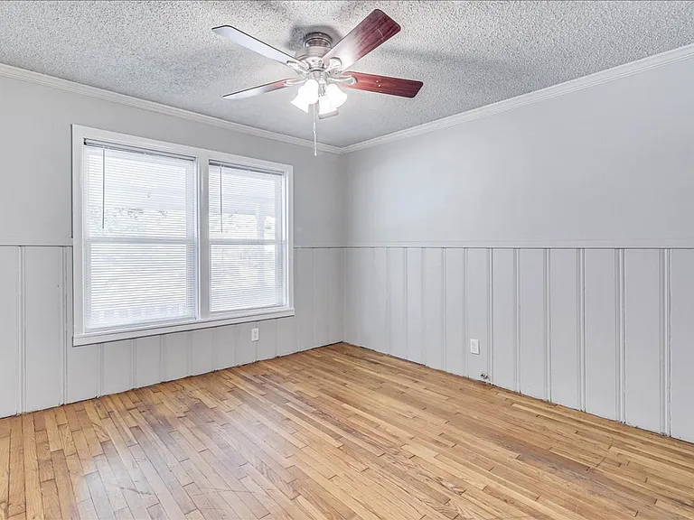 6046 Hugo Dr — Photo 32