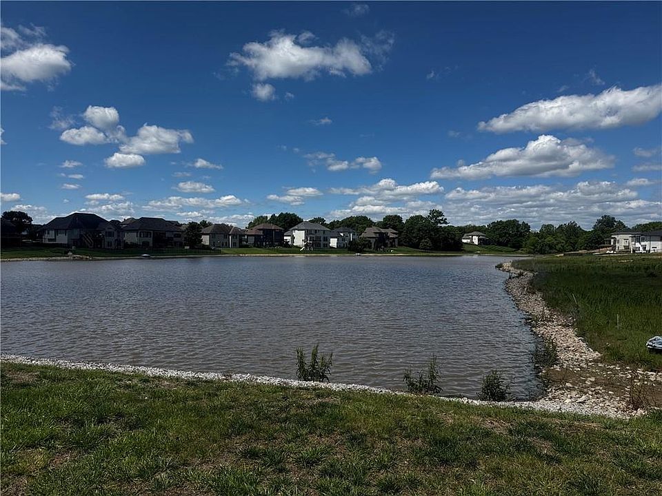 1st image of Cayhill Larson Ave Lot 216