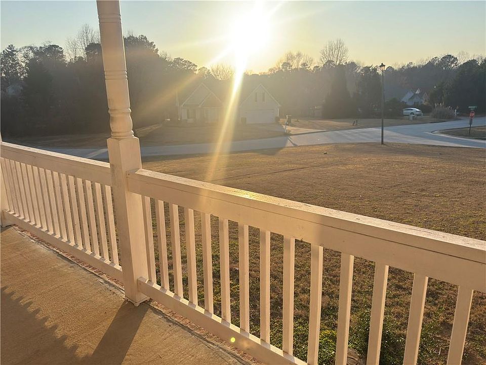 1st image of 302 Mountberry Ct