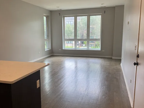 3936 S Indiana Ave #2, Chicago, IL 60653