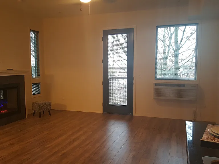 Goose Apartments — Photo 59