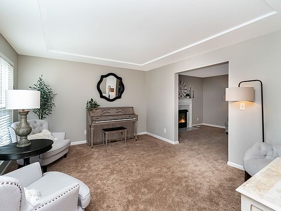 3rd image of 16 Barnwood Ct