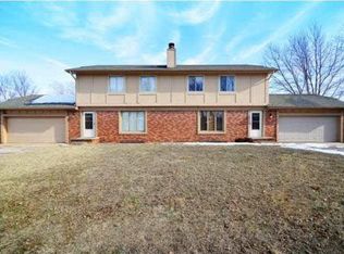 1440 N Wood Dr, Wichita, KS 67212