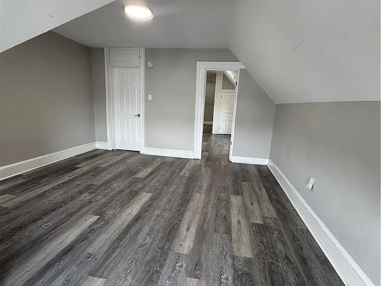 83 Dana St — Photo 8