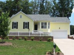 8 Hawks Spiral Way, Pittsboro, NC 27312