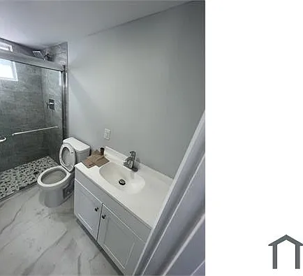 981 W 37th St — Photo 18