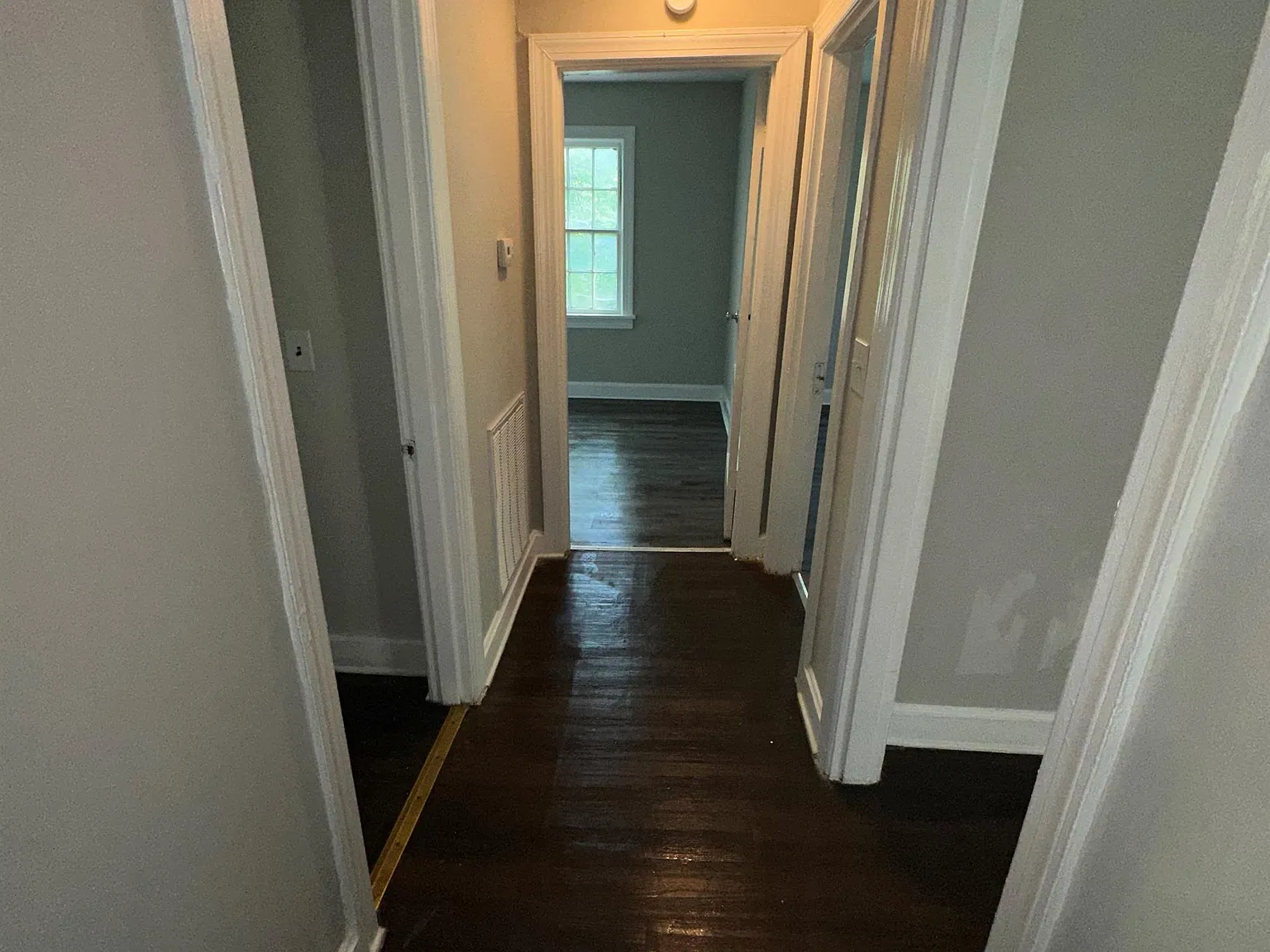 1983 Lavergne Court - 1 — Photo 4