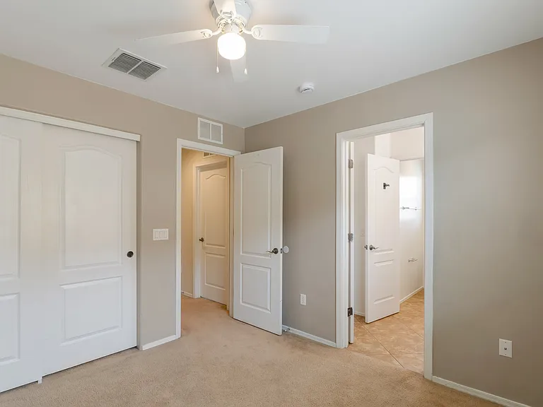 1595 W Gleaming Moon Ln — Photo 14