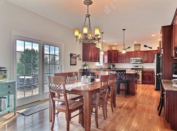 5th image of 9367 Villagio Way