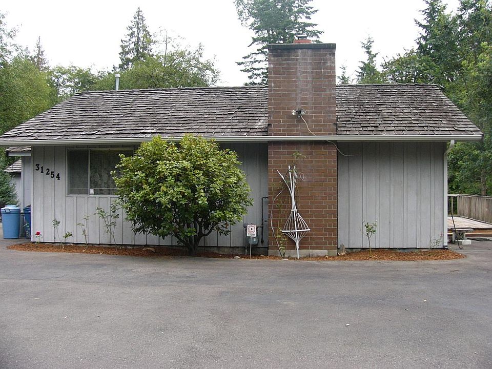 1st image of 31254 E Lake Morton Dr SE
