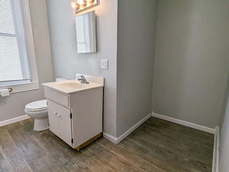 303 N Tillotson Ave — Photo 15