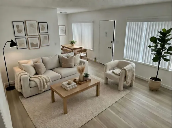 1611 Brockton Ave APT 3, Los Angeles, CA 90025