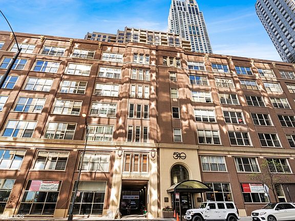 2nd image of 540 N Lake Shore Dr APT 722