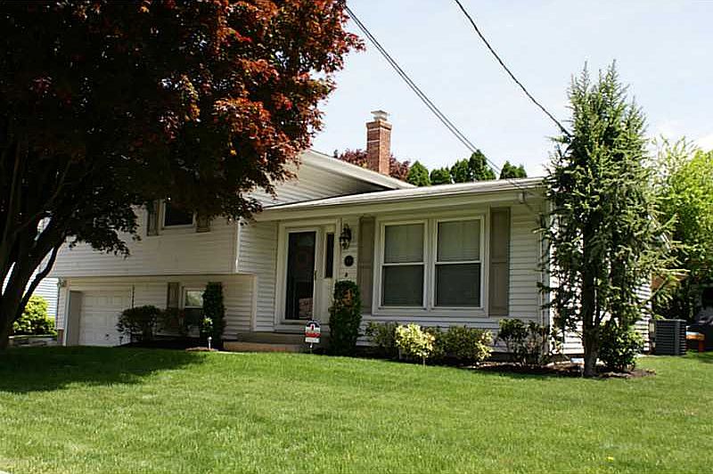 1st image of 7 Grand Ave