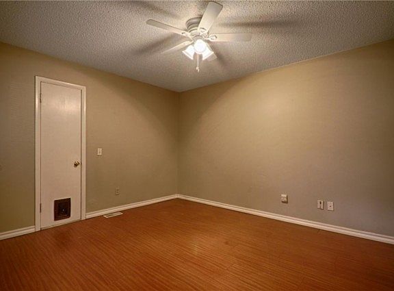 4th image of 1408 Patricia Ave