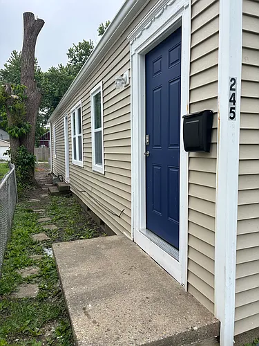 245 S Gray St #245 Photo 1