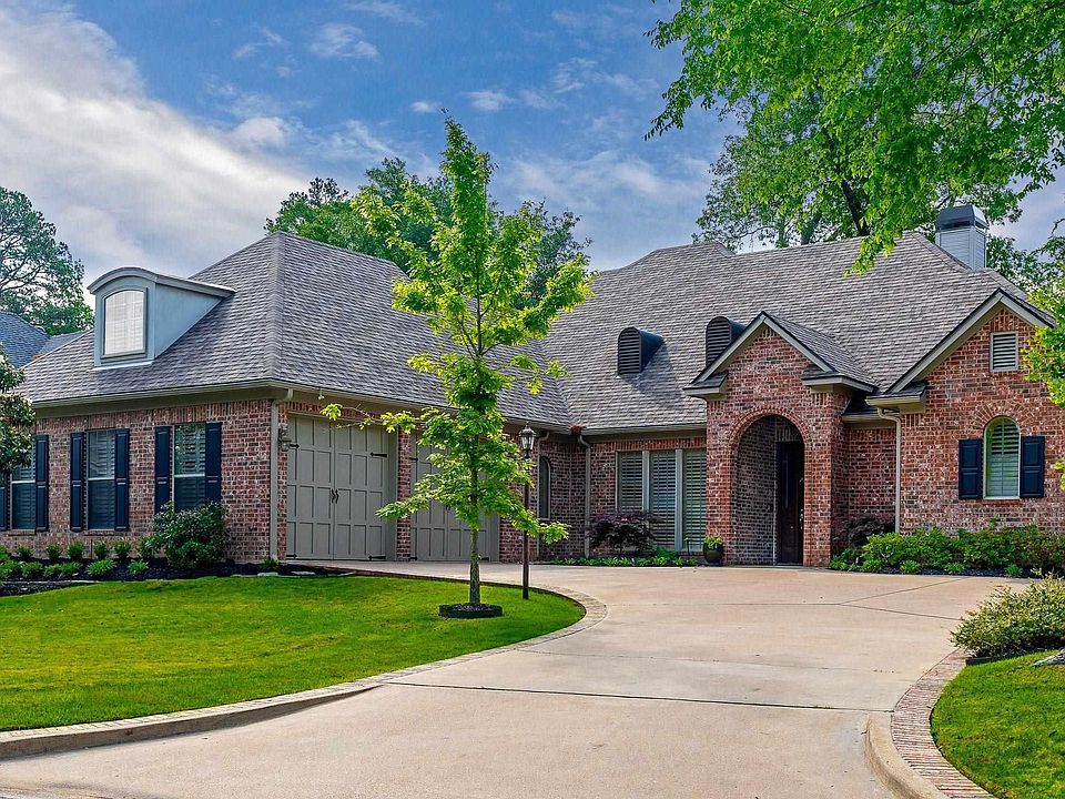 1st image of 1004 Riverwood Dr