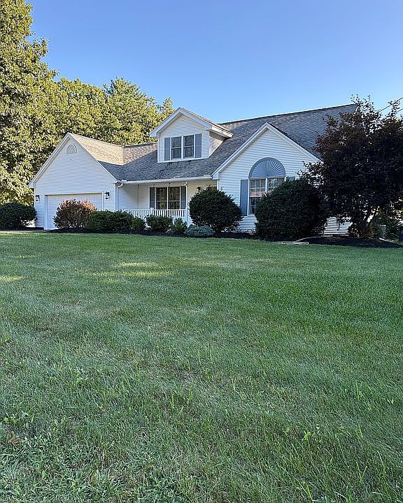 1st image of 8 Palma Ln