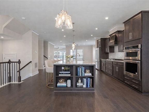 3rd image of 2059 Falls Park Way