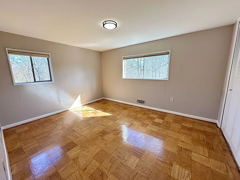 10670 Weymouth St #202 — Photo 7