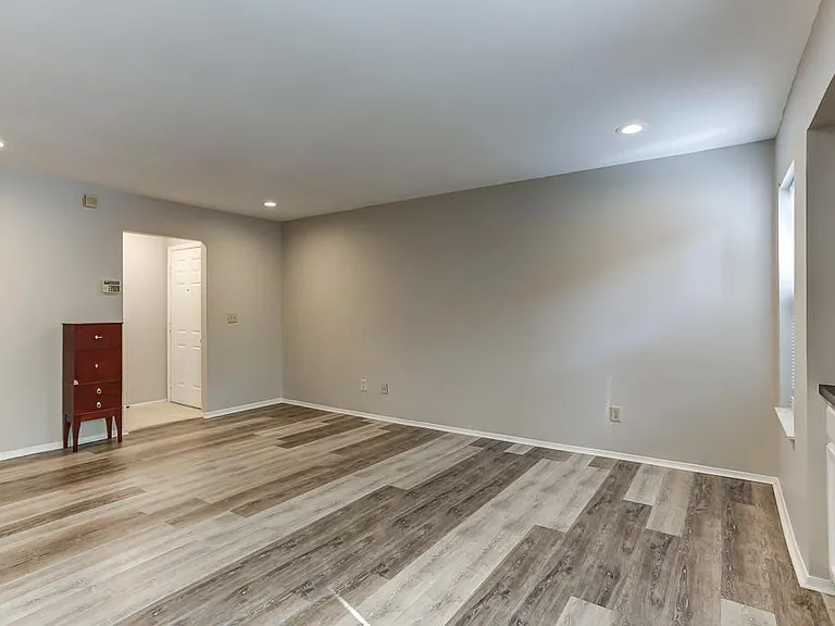 2512 Huntingdon Chase — Photo 14