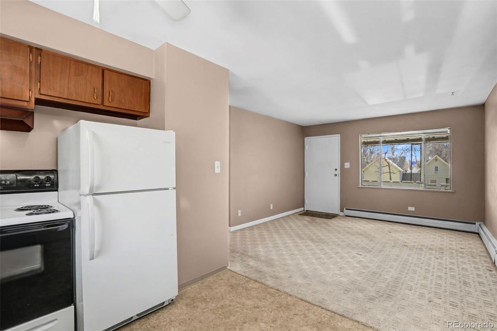 200 E Myrtle Street #8
