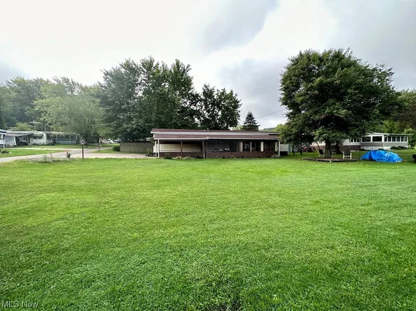 1201 Washington St SW, Sherrodsville, OH 44675