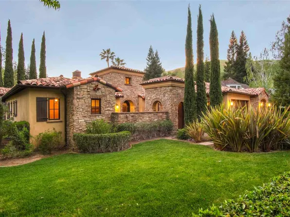 61 Rosewood Ln, Danville, CA 94506