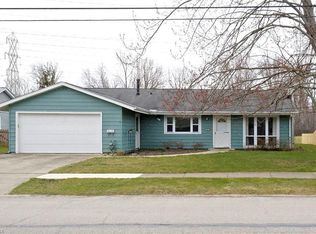 83 Meadow Dr, Berea, OH