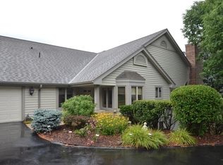 N14W30212 High Ridge Rd, Pewaukee, WI 53072