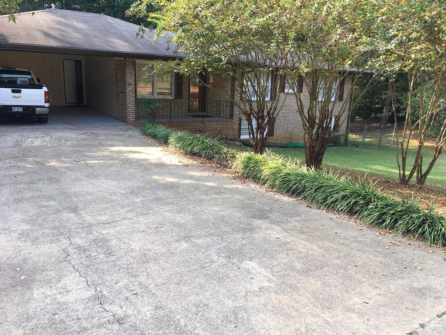 3 bed, 1340 sqft, $1,945 — Photo 1