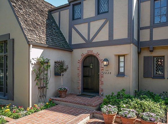 2428 Ridgeway Rd 005