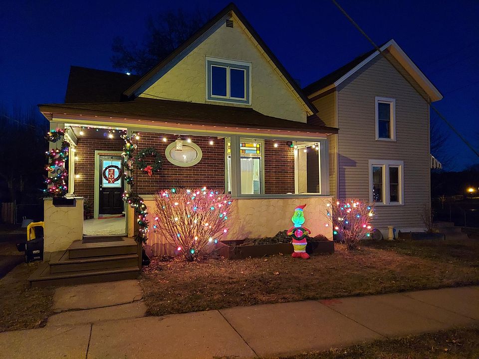 Front of house. Entrance to apartment is around back.