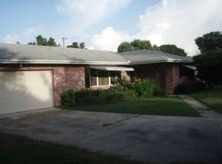 424 Bayou Rd, Winter Haven, FL 33884