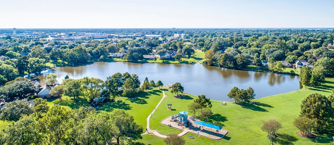 Riverwood Ranch Colonial & Cottage Collections by Lennar in Angleton