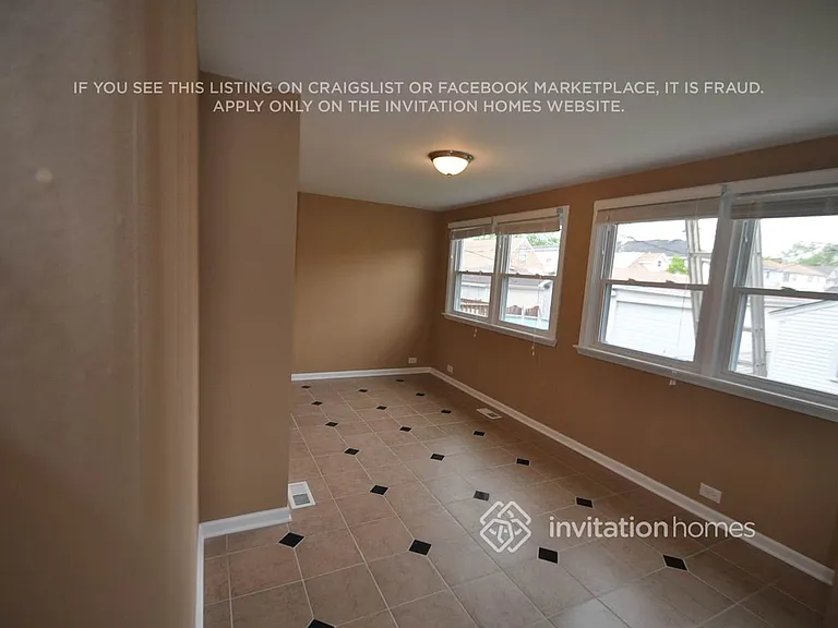 6042 W Bryn Mawr Ave — Photo 3