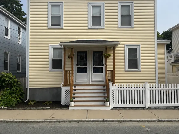 26 Atlantic St #1, Newport, RI 02840
