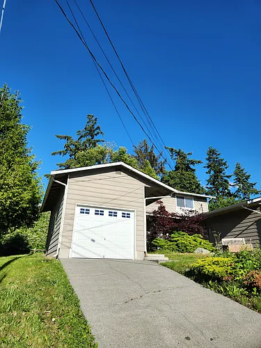926 Crestview Ln Photo 1