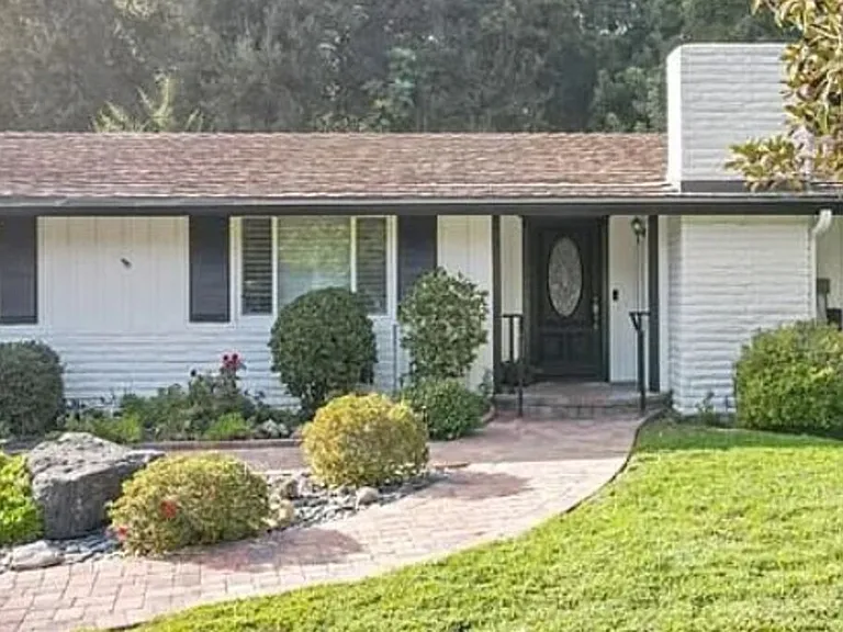 4363 Hayvenhurst Ave — Photo 31