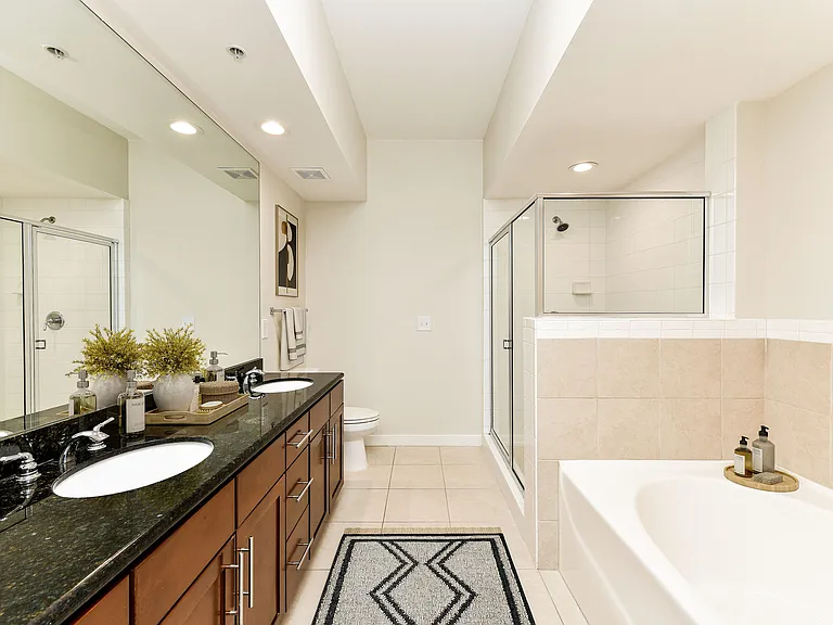 Peachtree Dunwoody Place — Photo 12