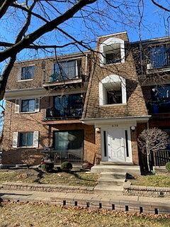 3rd image of 4138 Cove Ln #2E