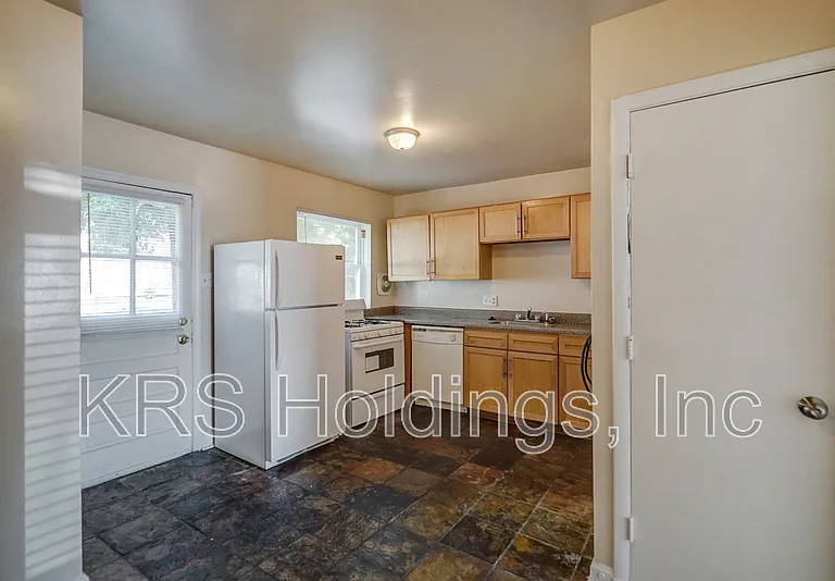 2792 Goolsby Ave N — Photo 5