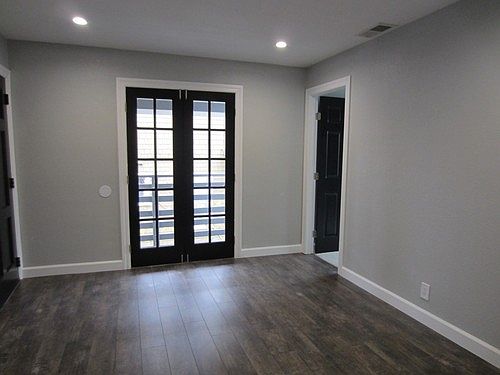 3rd image of 336 N Ellsworth Ave #2