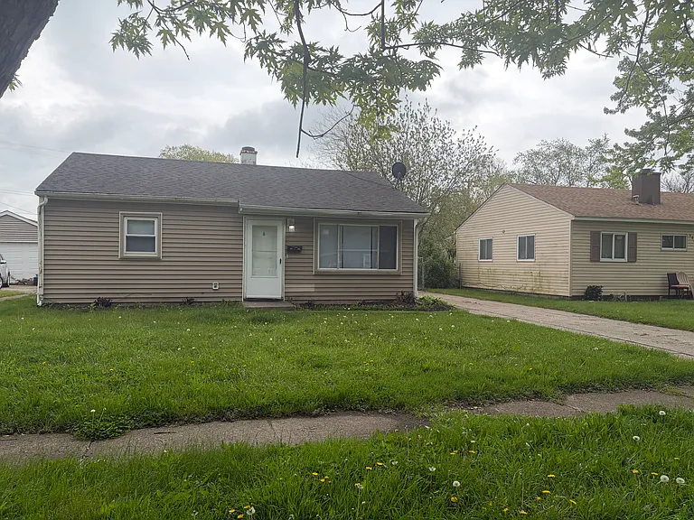 4935 Carolina St — Photo 9