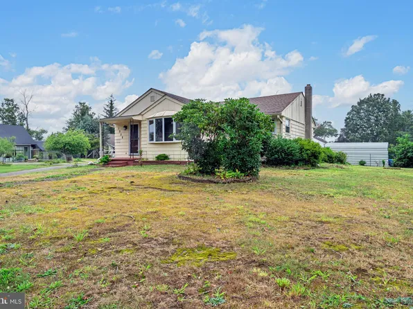 1058 Linda Ln, Vineland, NJ 08360