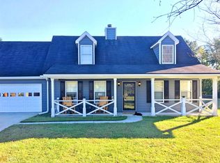 1649 Brandi Ln, Loganville, GA 30052